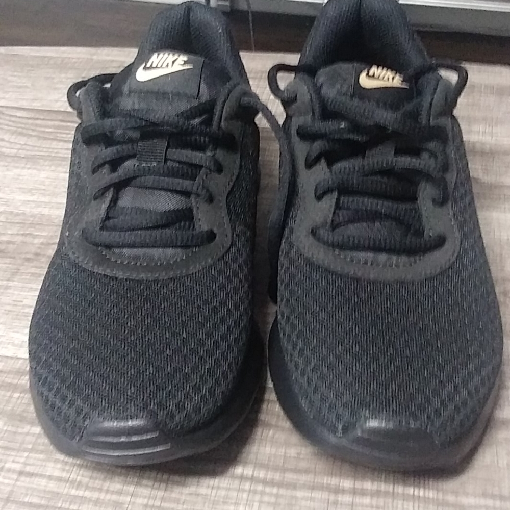Black brand new Nikes